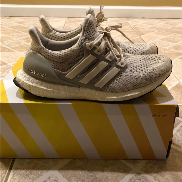 Ultraboost size 8 - Picture 2 of 4